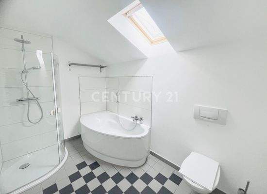 Erfrischung in der Dusche oder Wellness in der Badewanne?