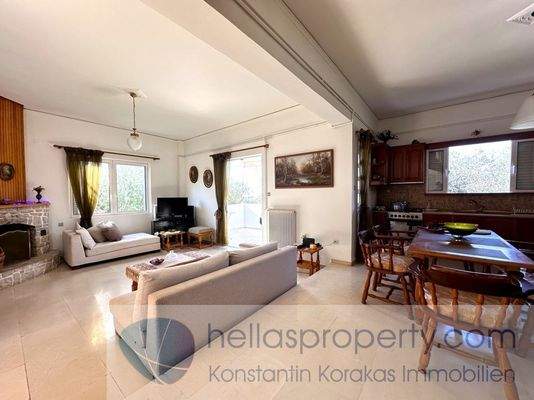 img_2cdf35b8-cf92-4c14-8f75-e76d2638b41a