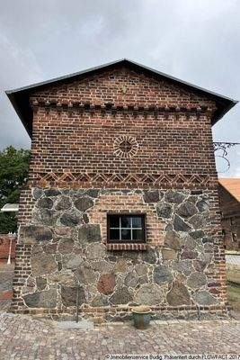 Giebelseite des Pensionsgebäudes