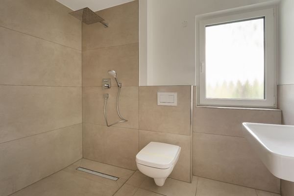 Badezimmer EG