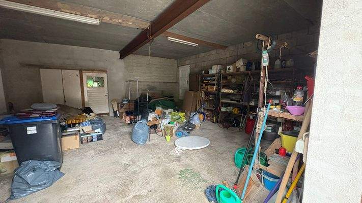 Scheune innen 1.JPEG