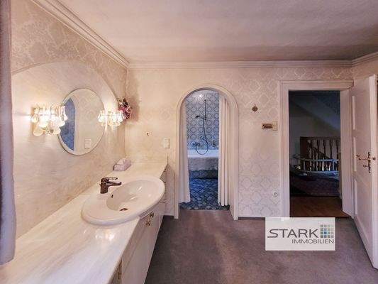 OG Ankleidezimmer 2.jpg