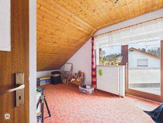 CAM03751G0-PR0045-STILL016