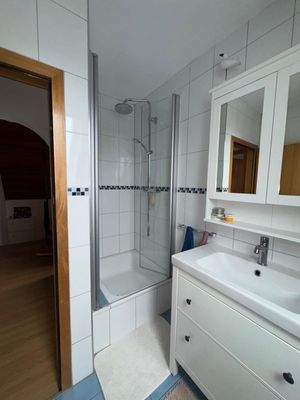 1.OG Badezimmer .jpg