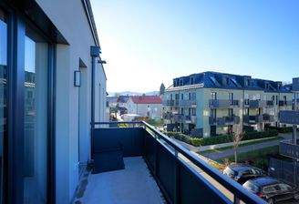 Balkon mit Bergblick