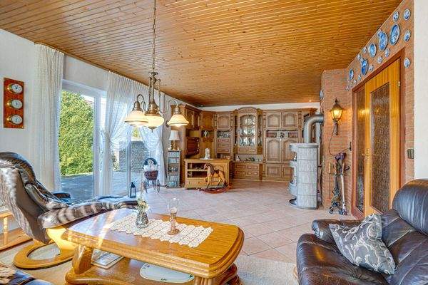 Wohn-/Esszimmer Ansicht III