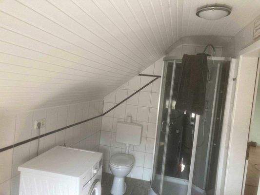 Duschbad mit Fenster Whg. OG