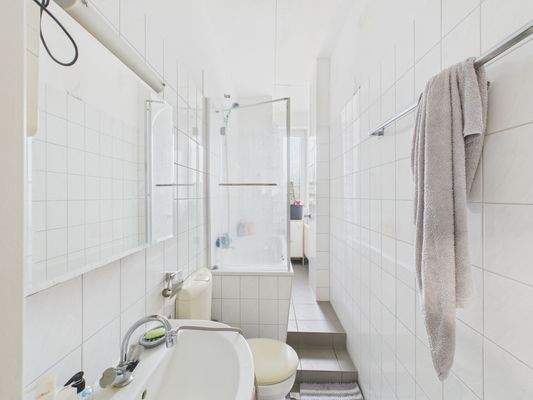 CAM01223G0-PR0168-STILL030