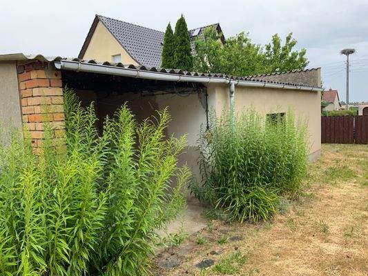 Einzelgarage mit Anbau 