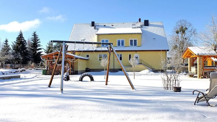 Hofansicht im Winter