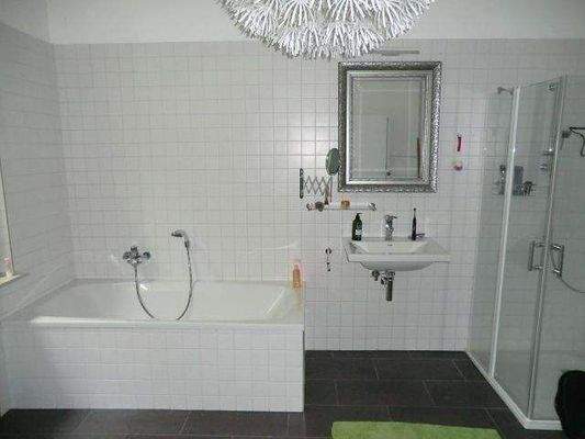 Nochmal Bad von einer anderen Seite.JPG