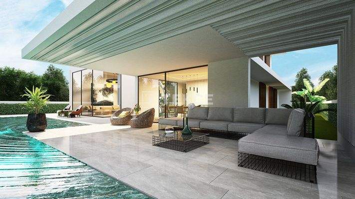 House with a Garden and a Pool Close to the Sea in İzmir Çeşme