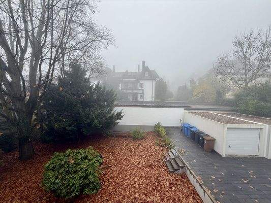 Ausblick Balkon Garten