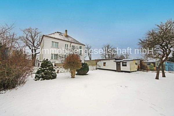 Hausansicht / Grundstücksseite