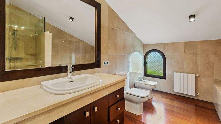 Photo: Villa in Nueva Andalucia