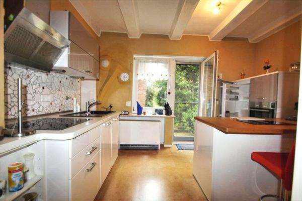 EG Küche mit Terrassentür