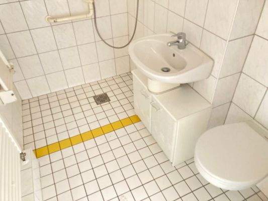 Beispiel barrierefreies Duschbad