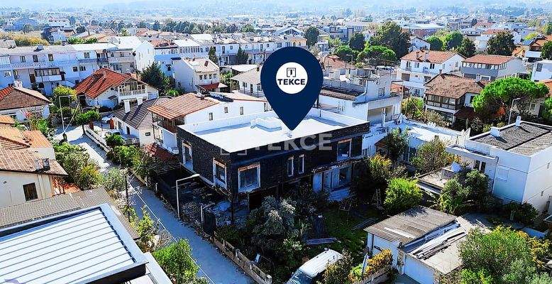 Villa Steps from the Blue Flag Beach in İzmir Urla