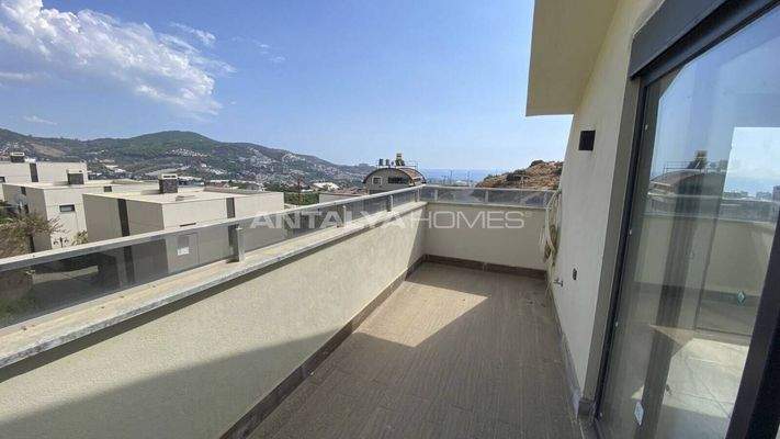 Apartments with Excellent City and Nature Views in Alanya