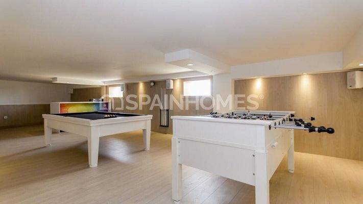 Excellent Villas with a Private Garden and Swimming Pool in Orihuela