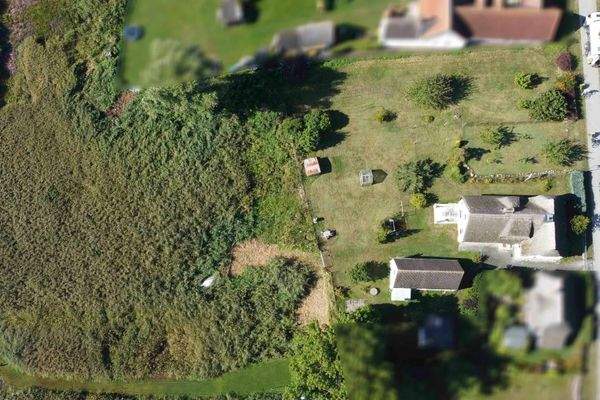 Grundstück mit Wasserlage