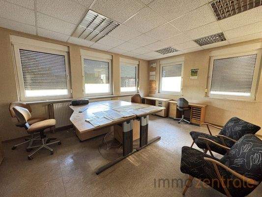 EE71B8E9-1D21-4933-92E3-19BB58CB7230_1_105_c