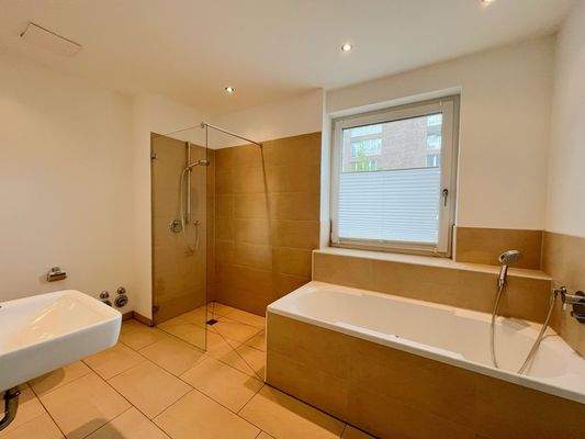 Beispielbild: Wannenbad