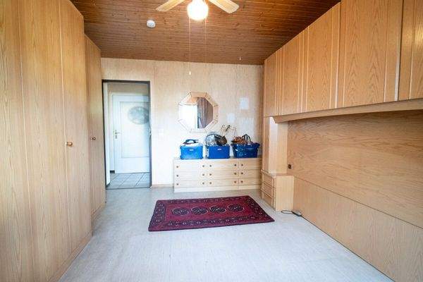 Schlafzimmer 2 von 2 EG