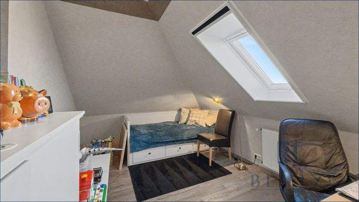 Zimmer/Büro Dachgeschoss