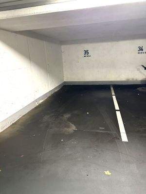 Tiefgaragenstellplatz