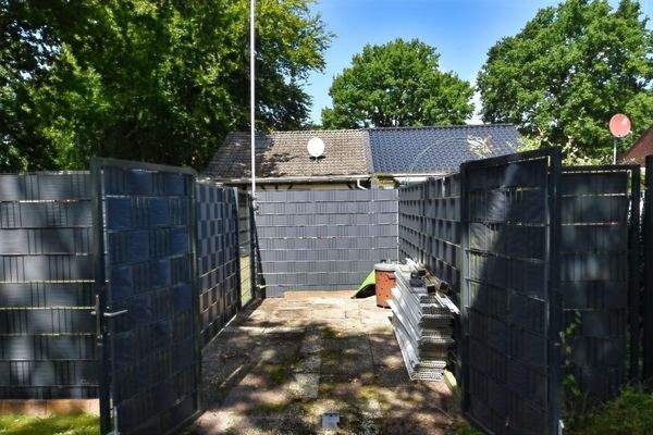 Stellplatz PKW oder Wohnwagen