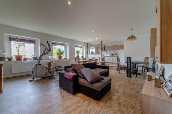 MFH- Großer Wohn-und Küchenbereich  - Whg. 2