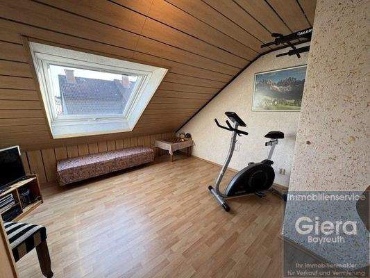 Schlafzimmer 4 - 2. OG