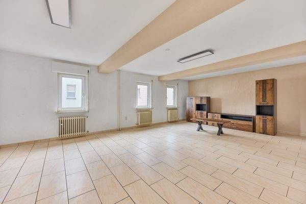 11 Wohnzimmer haupthaus.jpg