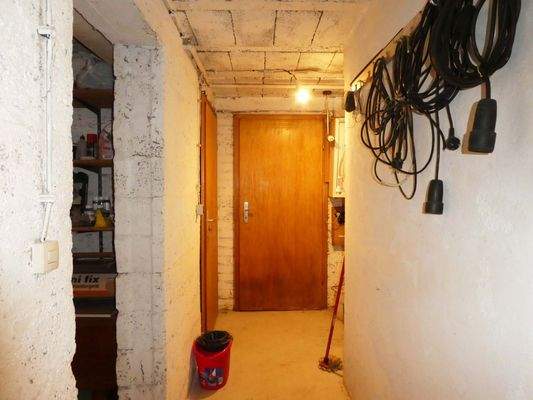 Flur zum Heizungsraum