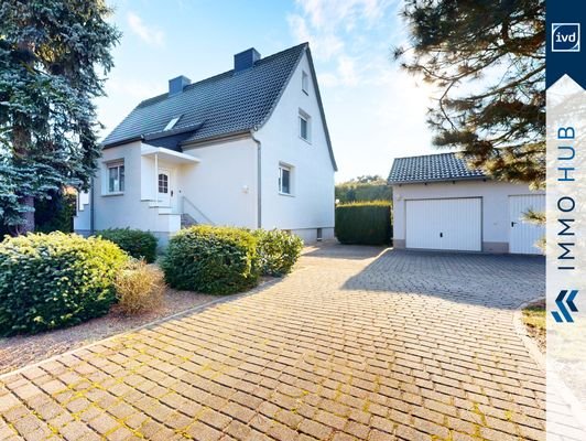 Haus 1 mit Garage