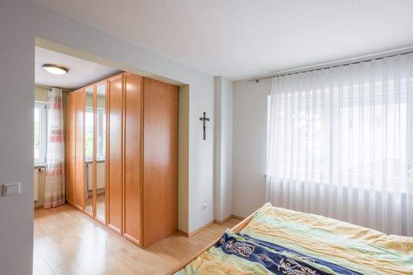 Elternschlafzimmer mit Ankleide_OG