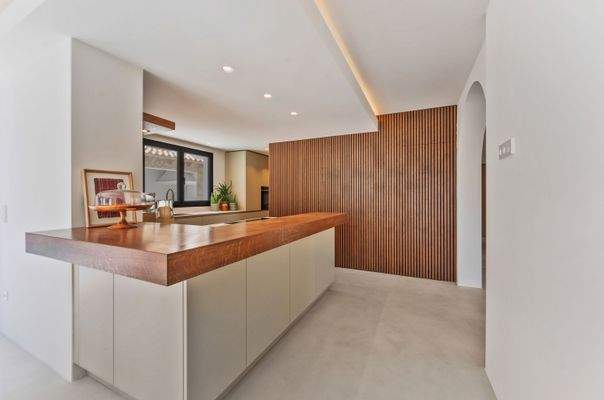 Kitchen in villa in Costa d_en Blanes 3
