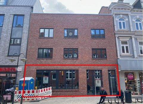 Husum Halle, Husum Hallenfläche