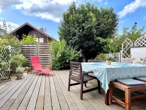 Das Sommerwohnzimmer: Knapp 30 qm Terrasse