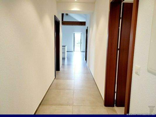 frd. Flurbereich mit Abstellmöglichkeiten