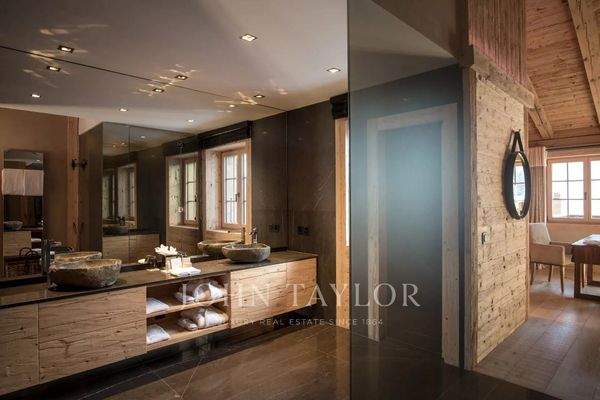 Kitchen Wooden floor