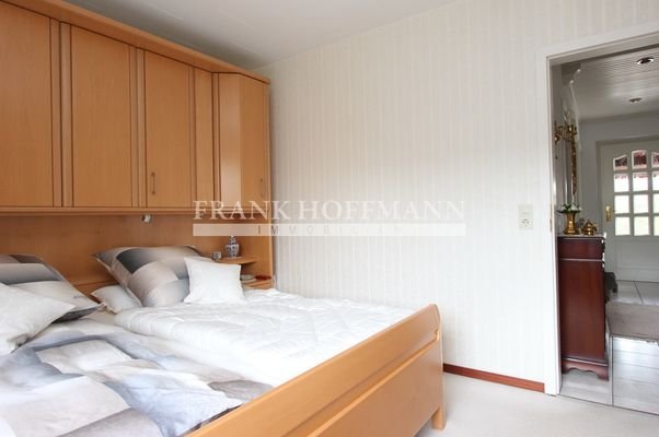 Schlafzimmer (2)