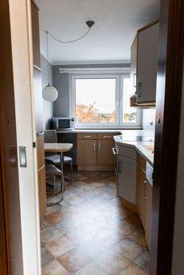 Küche mit Einbauküche