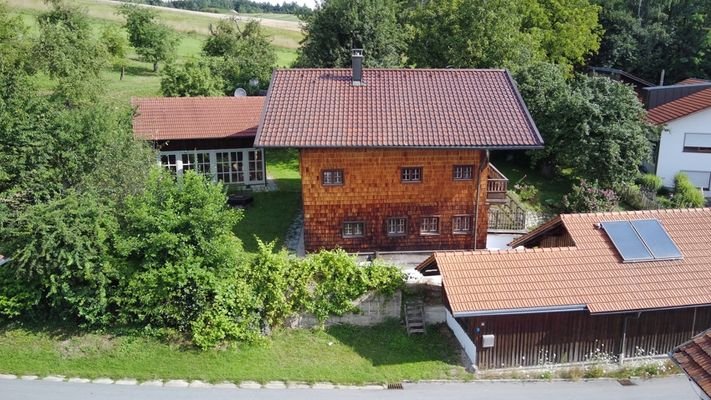 Ansicht Bauernhaus (Süd) mit Werkstatt Scheune und Wintergarten