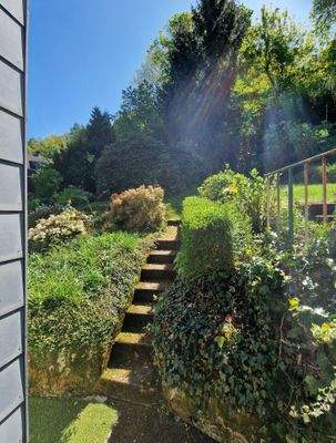 37 Gartenaufgang.jpg