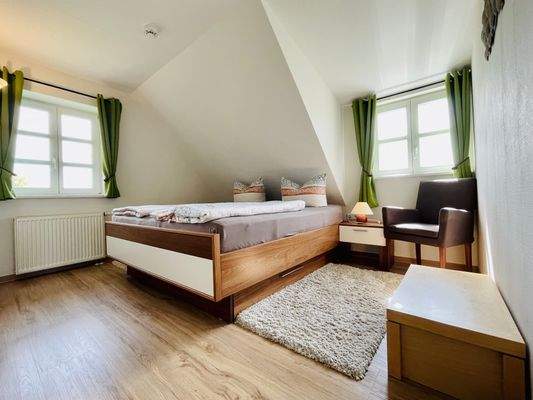 1. Schlafzimmer im OG