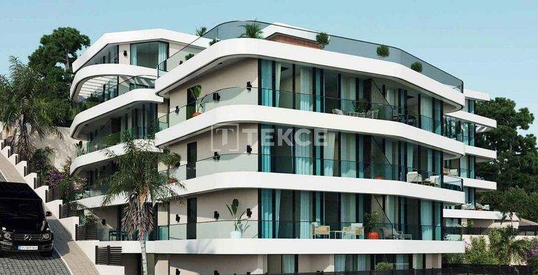 Apartments with Spacious Gardens Near the Sea in Çeşme