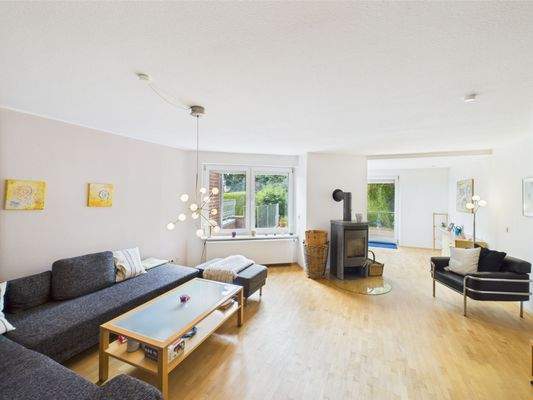 Wohnzimmer mit Kamin