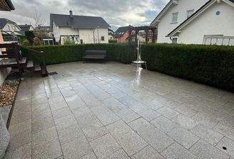 9 Terrasse mit Schwenker